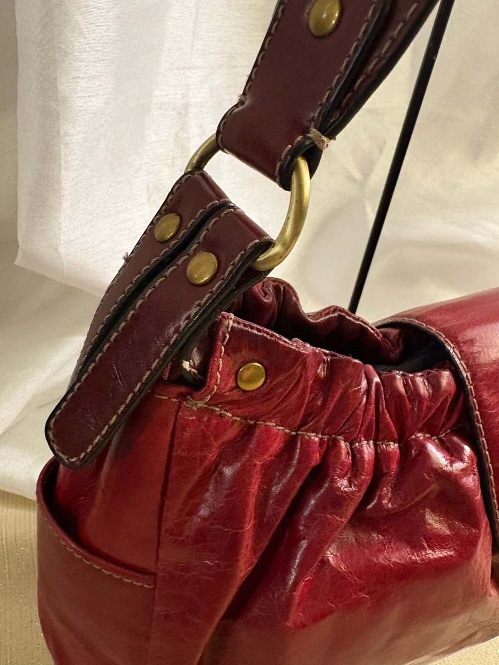 Red Ruched Shoulder Bag - Picture 3 of 8